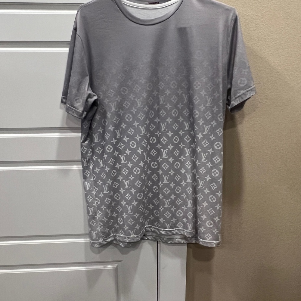 Monogram Gradient T-shirt in grey size large - Picture 3 of 5